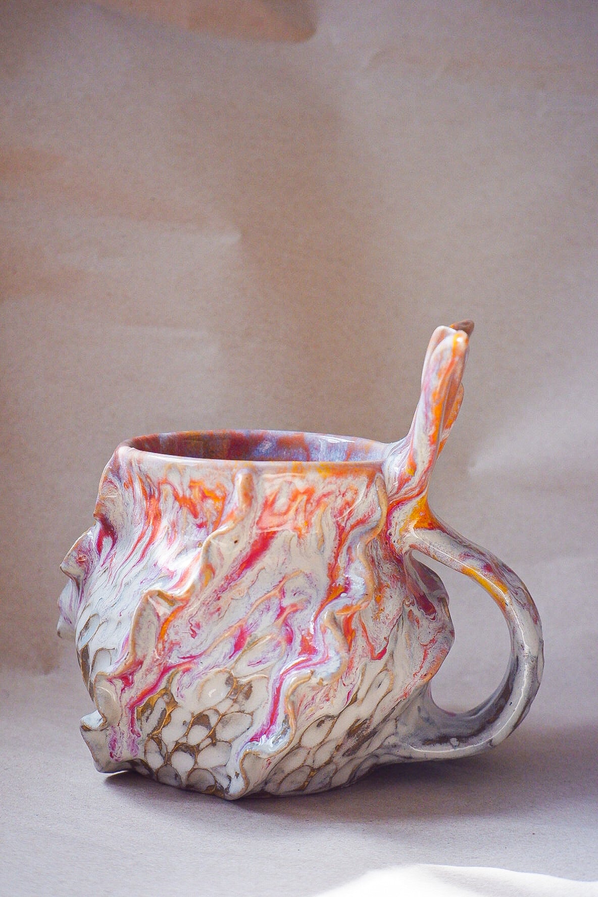 Peach Pearl Drip Mermug