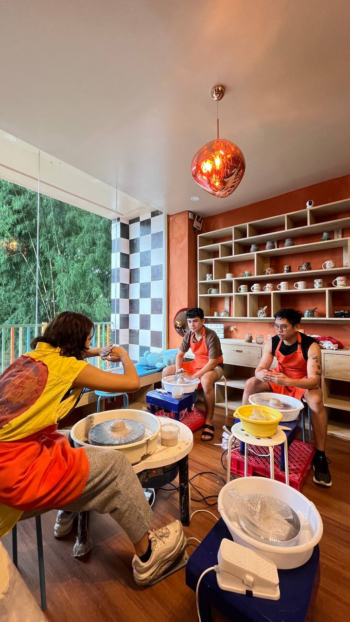 Wheel Throwing Pottery Class – 3-Hour Workshop