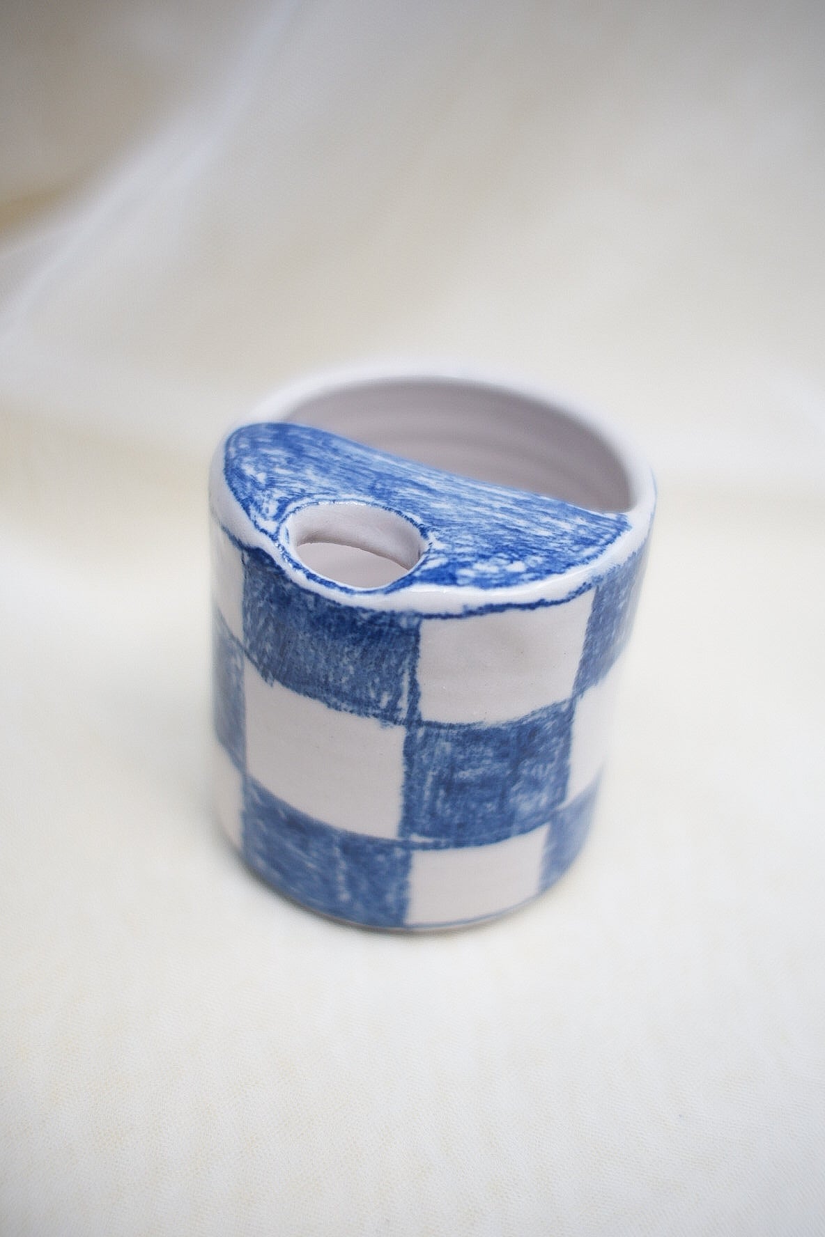 Blue checkered sippy tumbler