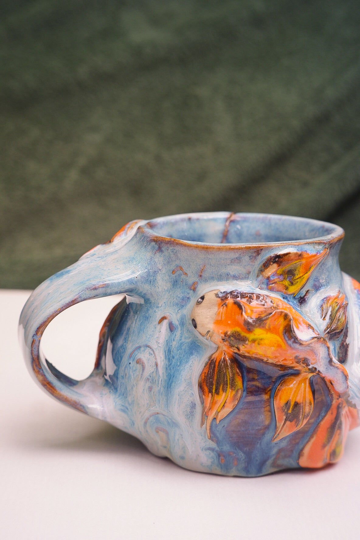 KOI mug discounted (cracked but usable. see photos)