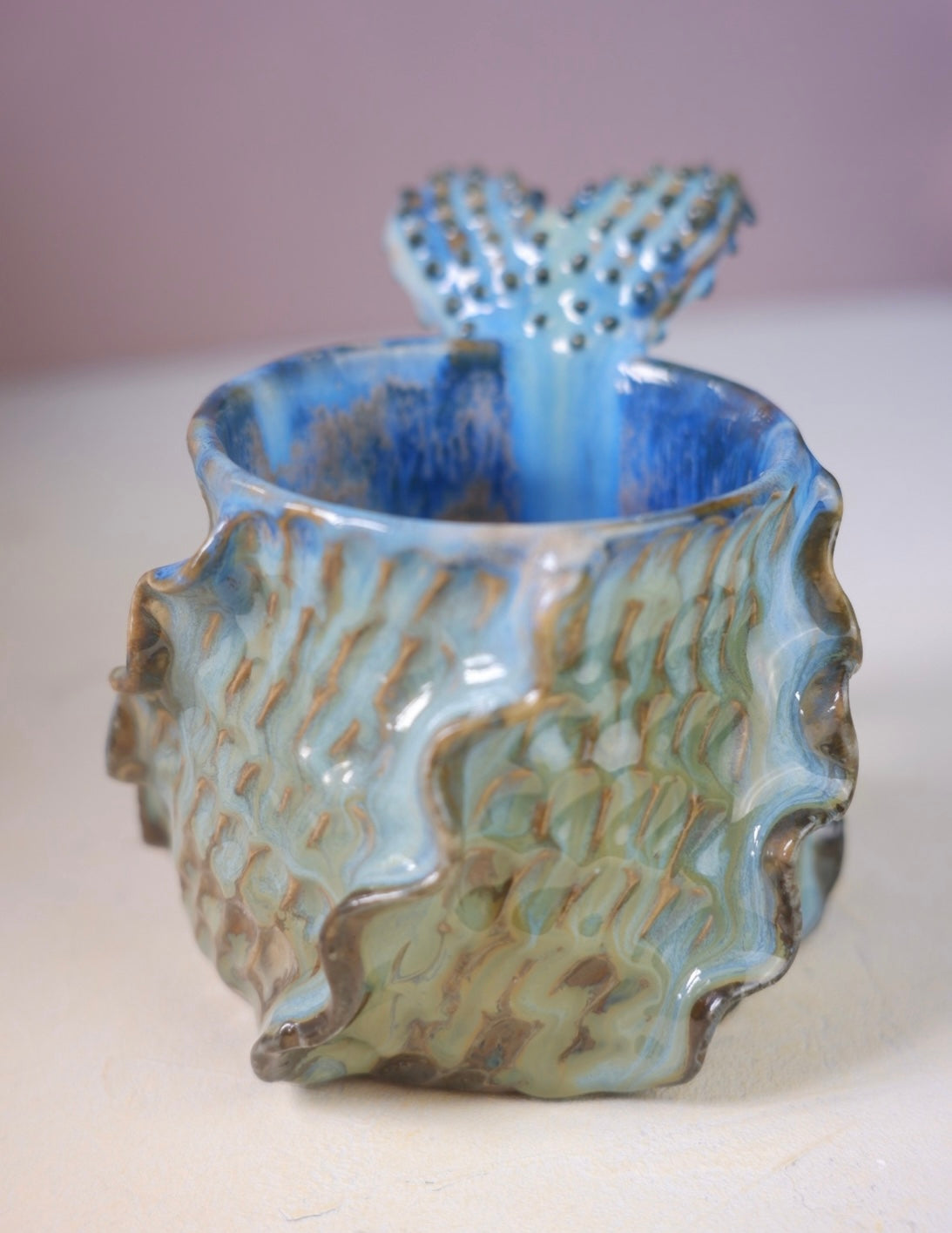 OCEAŃA 10 (slight glaze drip)